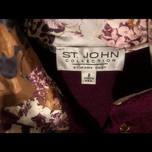 Full length St. John’s textured blazer/jacket.